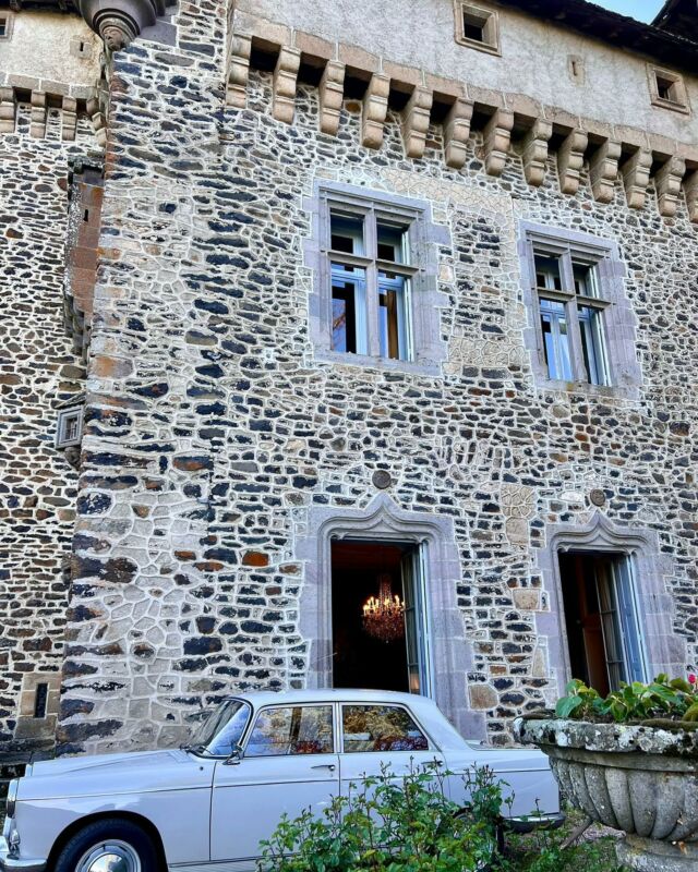Visite du Club 404 au château de La Vigne #club404 #paysdemauriac #paysdesalers #cantal#auvergne